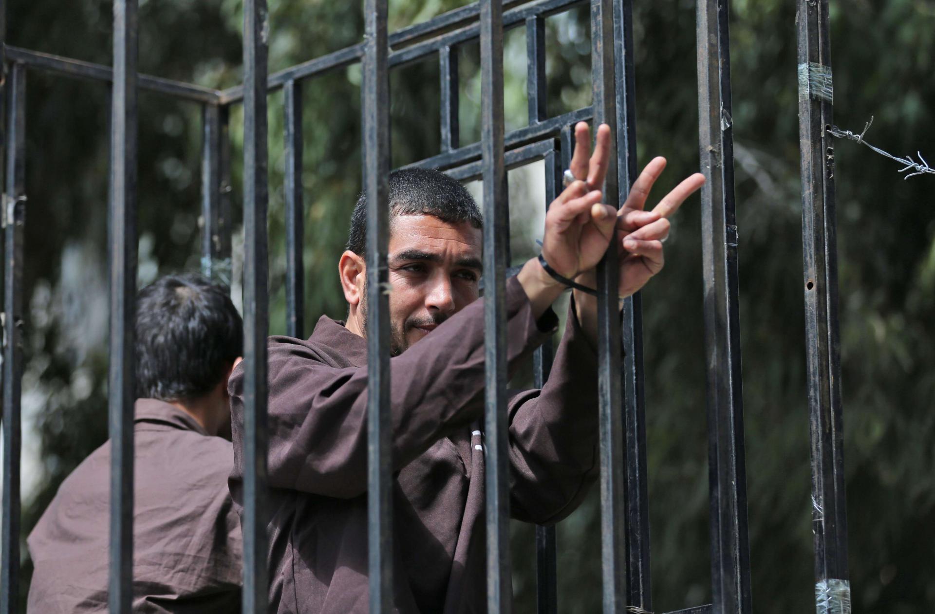 مخاوف بشأن أوضاع الأسرى الفسطينيين والسوريين في السجون الإسرائيلية