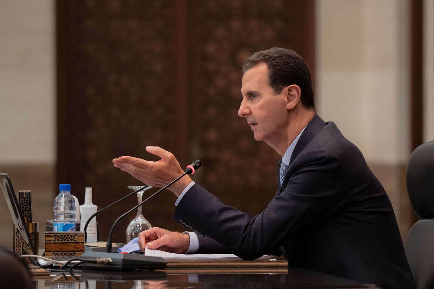 الرئيس السوري بشار الأسد في اجتماع مجلس الوزراء