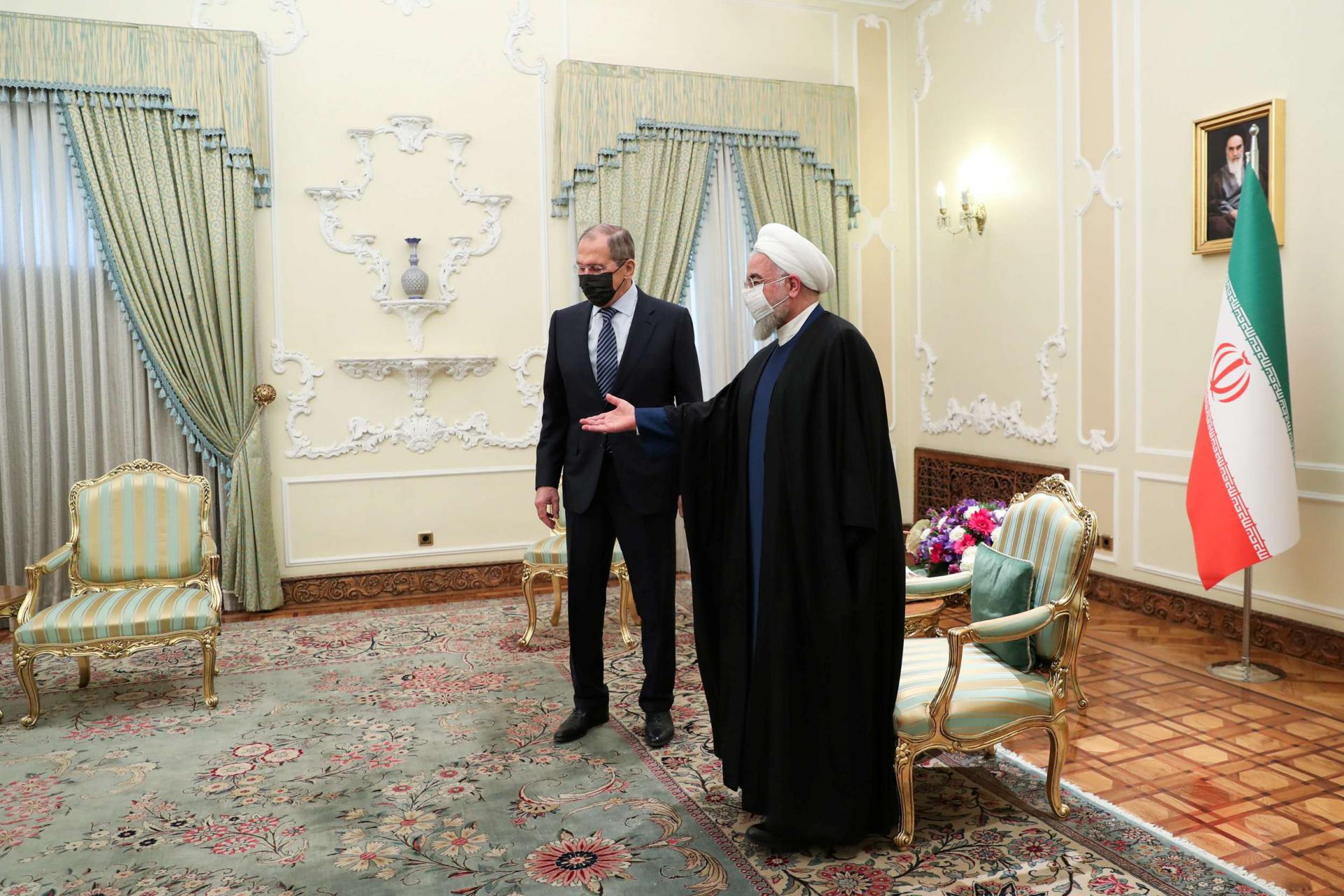 الرئيس الايراني حسن روحاني ووزير الخارجية الروسي سيرغي لافروف