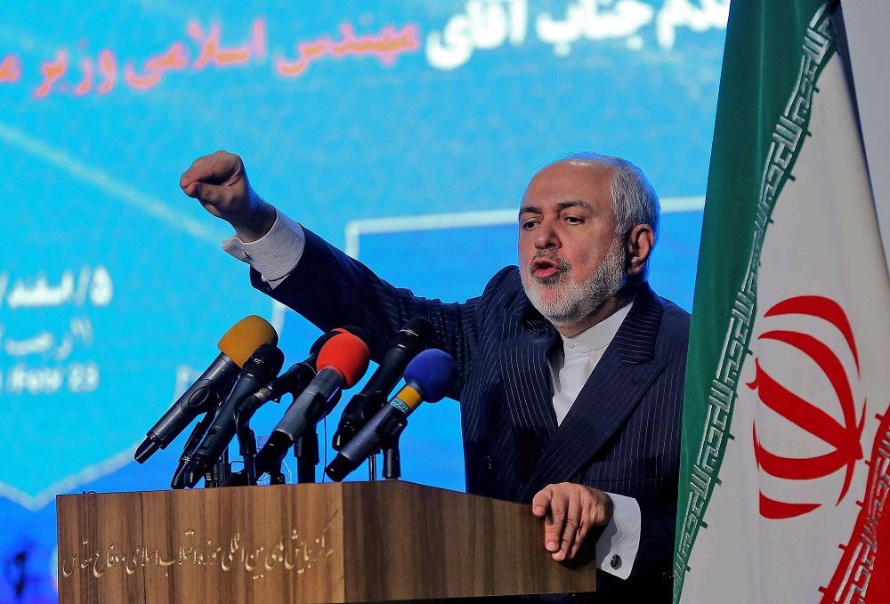 المتشددون في إيران يتوجسون من ترشح ظريف لانتخابات الرئاسة