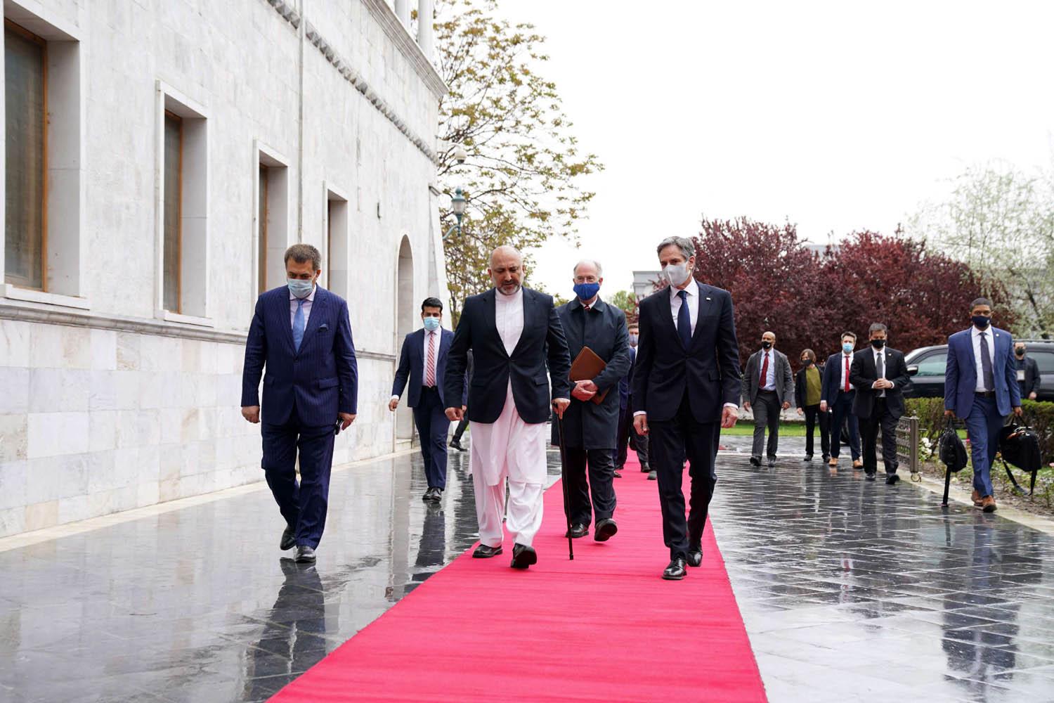 الرئيس الأفغاني أشرف غني يستقبل وزير الخارجية الاميركي انتوني بلينكن في القصر الرئاسي في كابل