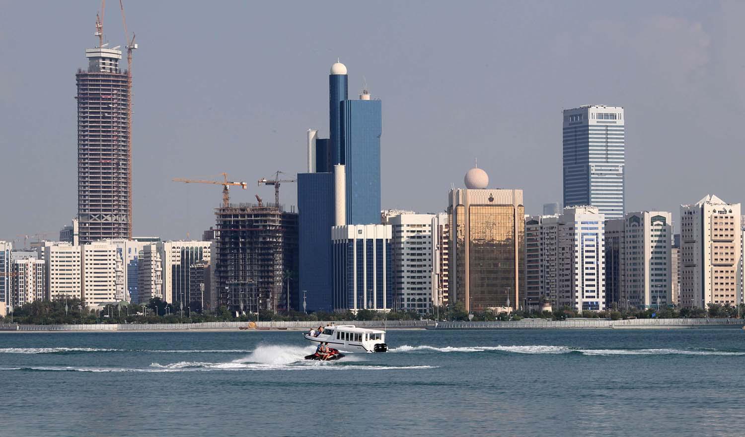 UAE Commercial Companies Law allows 100% foreign ownership