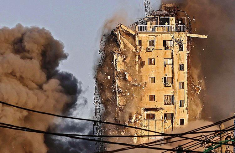 قصف إسرائيلي لمنشآت مدنية في غزة