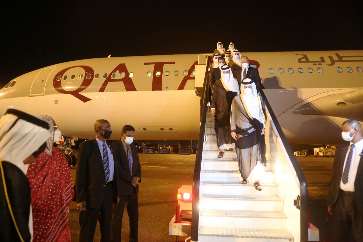 الدوحة توجه بوصلتها باتجاه السودان للخروج من عزلتها الإقليمية