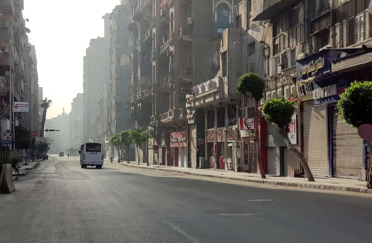 شوارع خالية وسط القاهرة