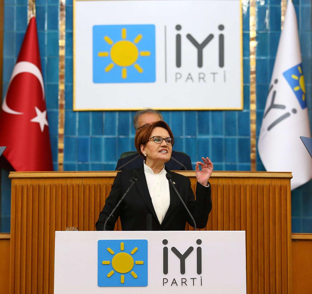 ميرال اكشينار تتعرض لضغوط بعد انتقادها لأردوغان