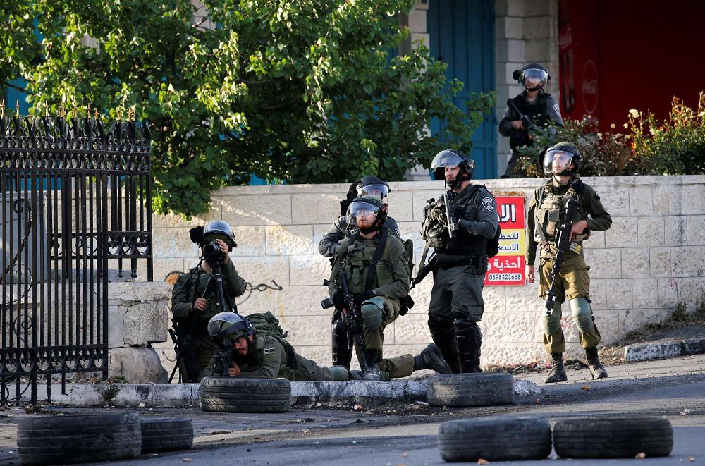 حملة اعتقالات إسرائيلية هي الأوسع في الضفة الغربية تستهدف الضغط على حماس