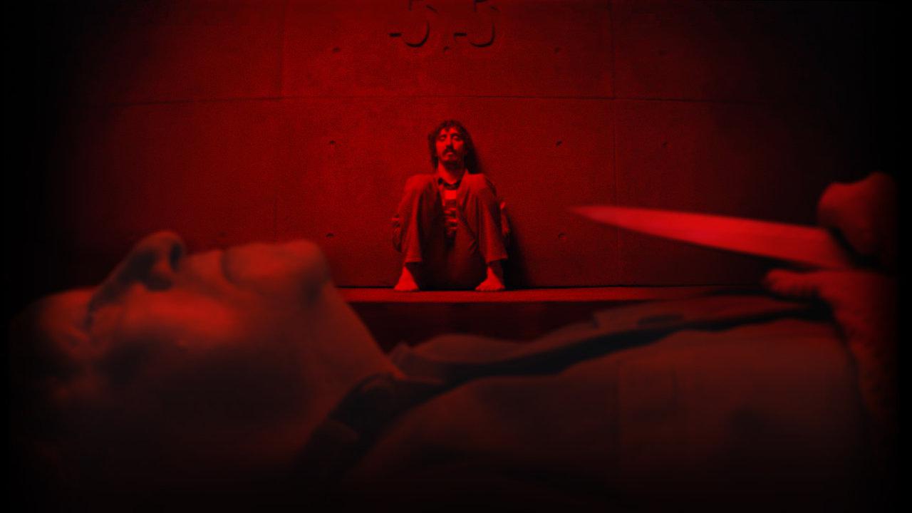 الممثل الاسباني إيفان ماساغوي في مشهد من فيلم "المنصة" (الصورة من حساب نتفليكس على فيسبوك)