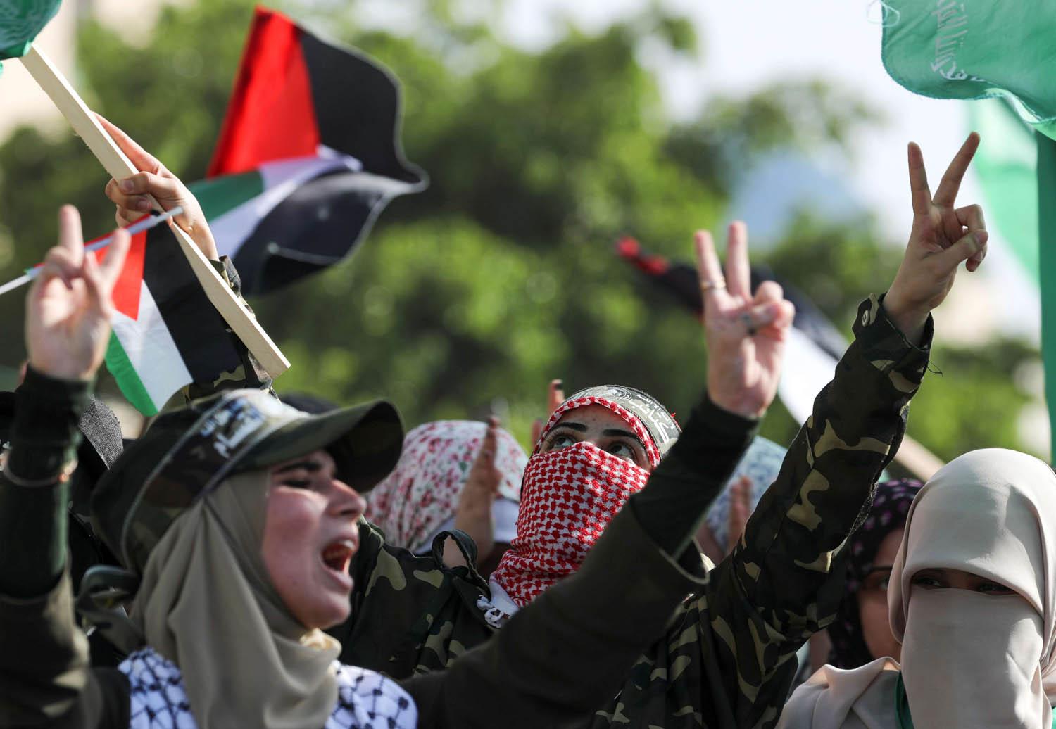 فلسطينيات في غزة يحتفلن بنتائج حرب غزة الأخيرة