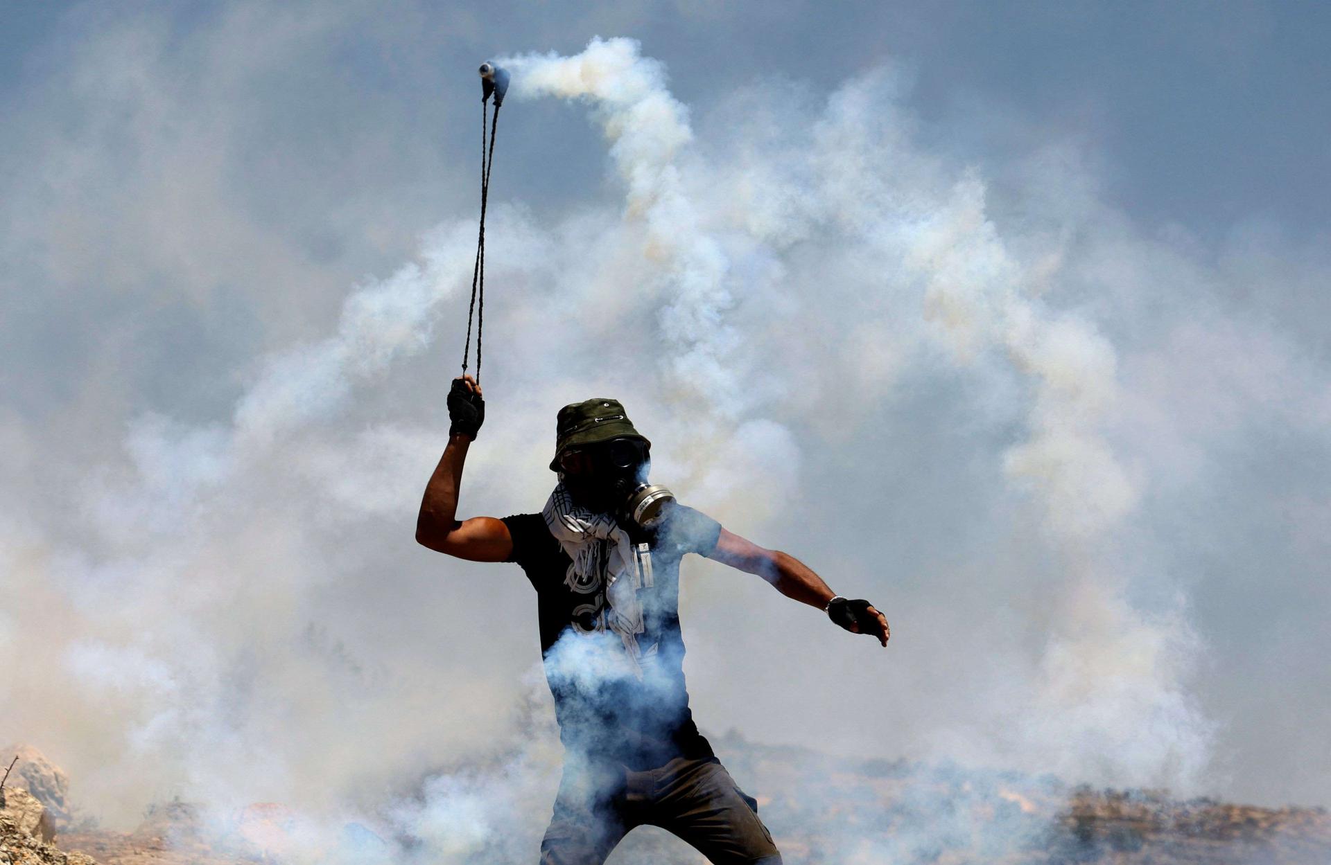 مواجهات بين الفلسطينيين والجيش الإسرائيلي في الضفة الغربية