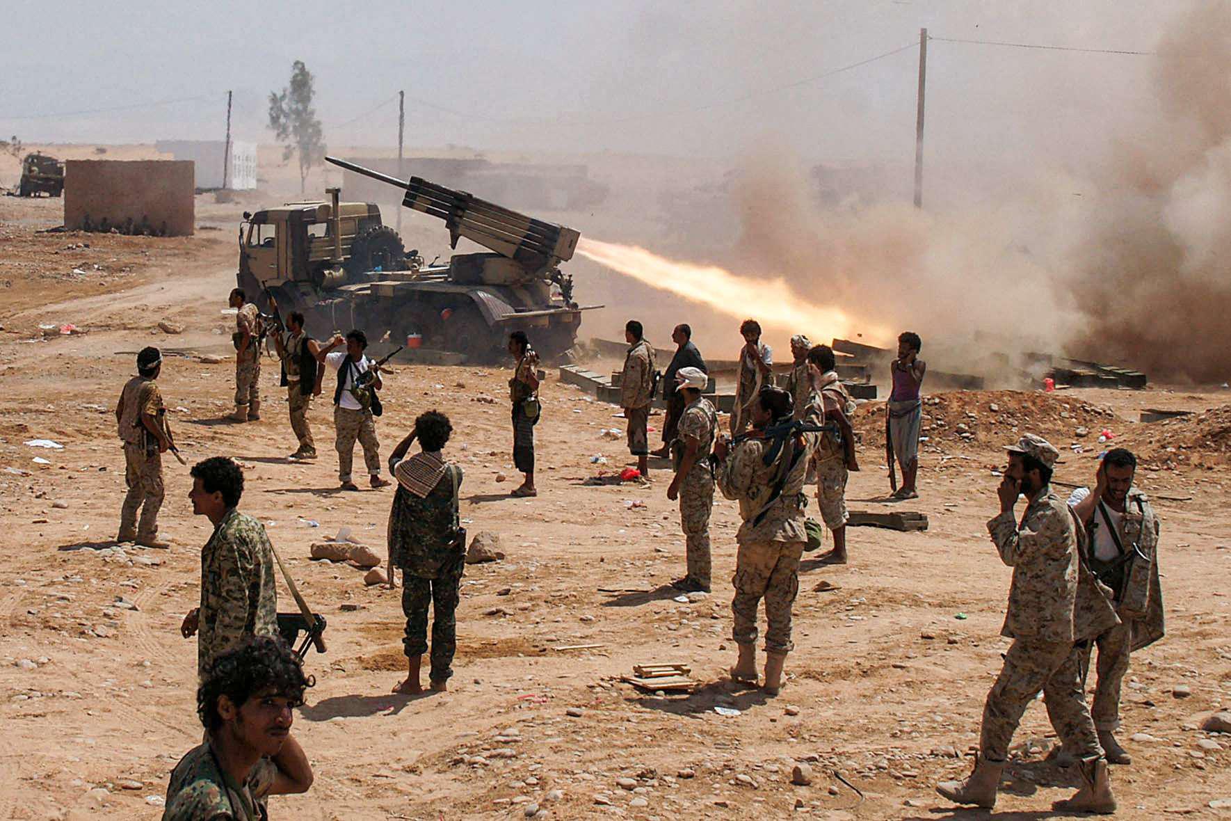 الجيش اليمني يحشد عسكريا ضد الحوثيين