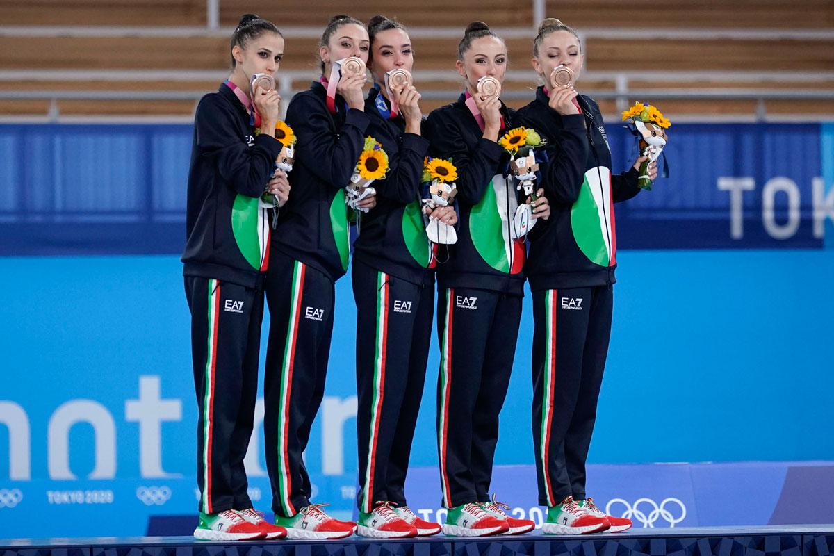 ابطال ايطاليا من خلفيات متنوعة