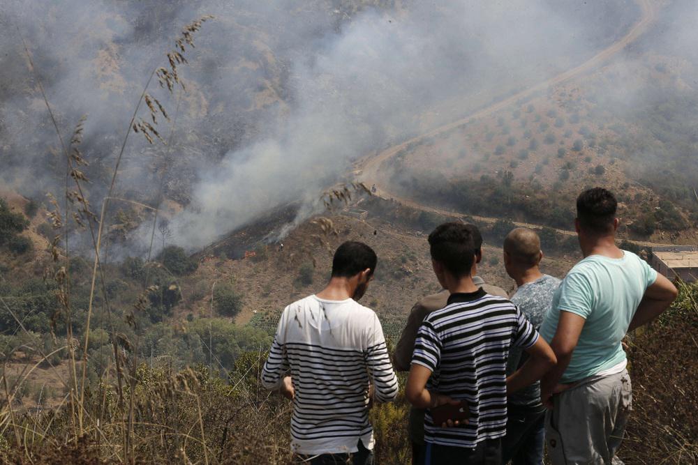 حركة 'الماك' استغلت الحرائق في تزي وزو لاشعال الفتنة