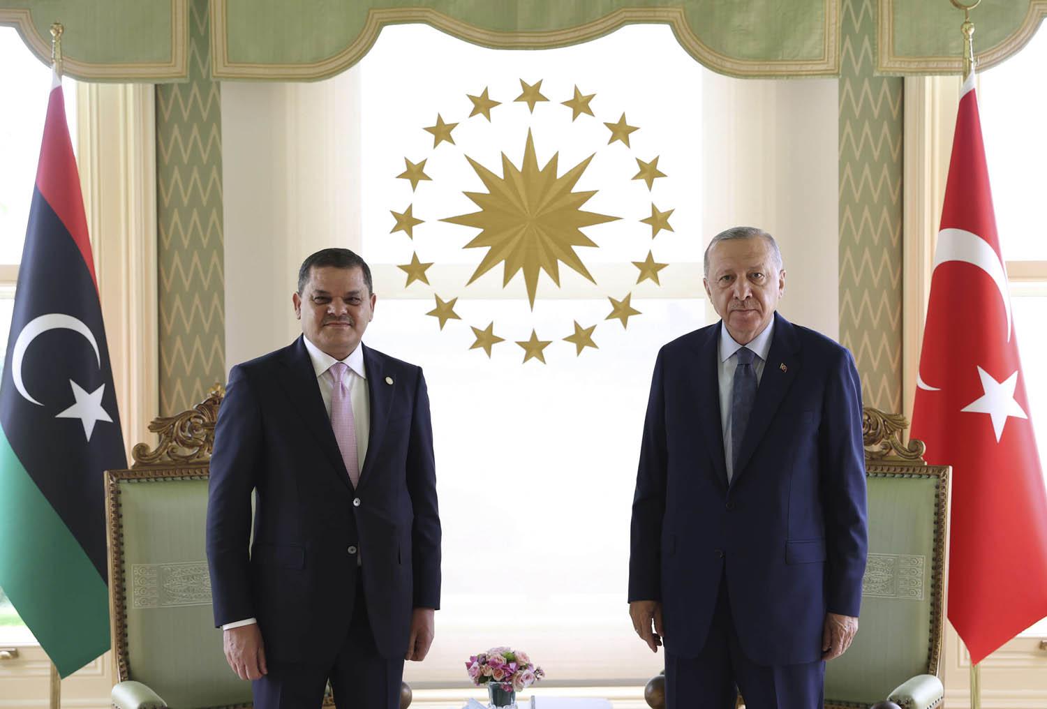 الرئيس التركي رجب طيب اردوغان يستقبل رئيس الحكومة الليبية عبدالحميد دبيبة في اسطنبول