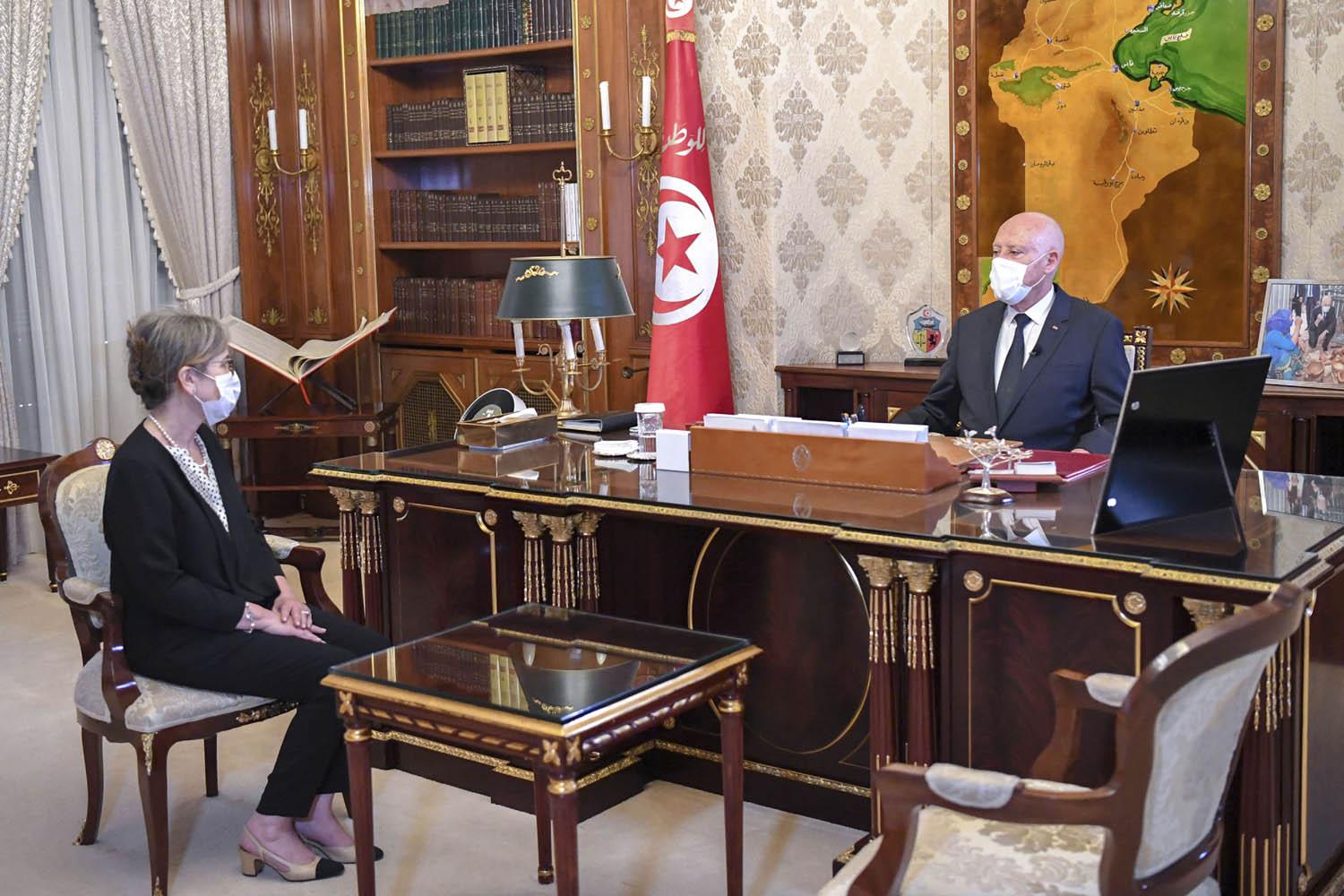 الرئيس التونسي قيس سعيد يستقبل رئيسة الحكومة المكلفة نجلاء بودن