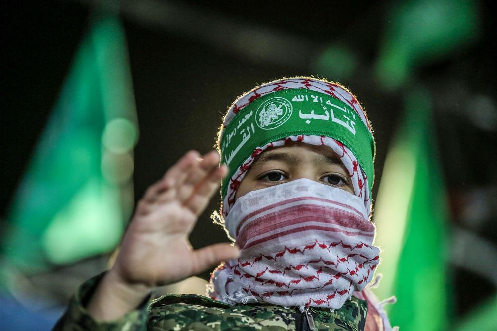 حتى الآن، تحظر بريطانيا الجناح العسكري فقط لحماس وهو كتائب عز الدين القسام