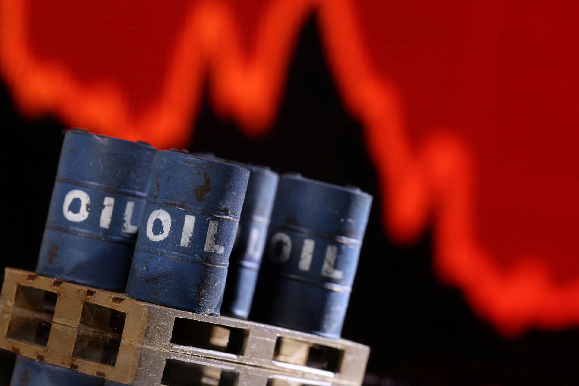 اجتماع أوبك+ يسعى للحفاظ على استقرار أسعار النفط في ظل ظهور متحور جديد لكورونا