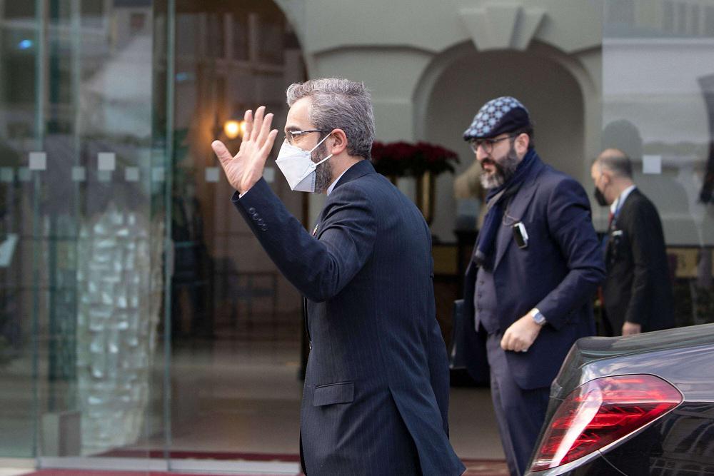 الوفد الايراني المفاوض يتمسك برفع كلي للعقوبات وضمانات بعدم تراجع واشنطن عن تعهداتها