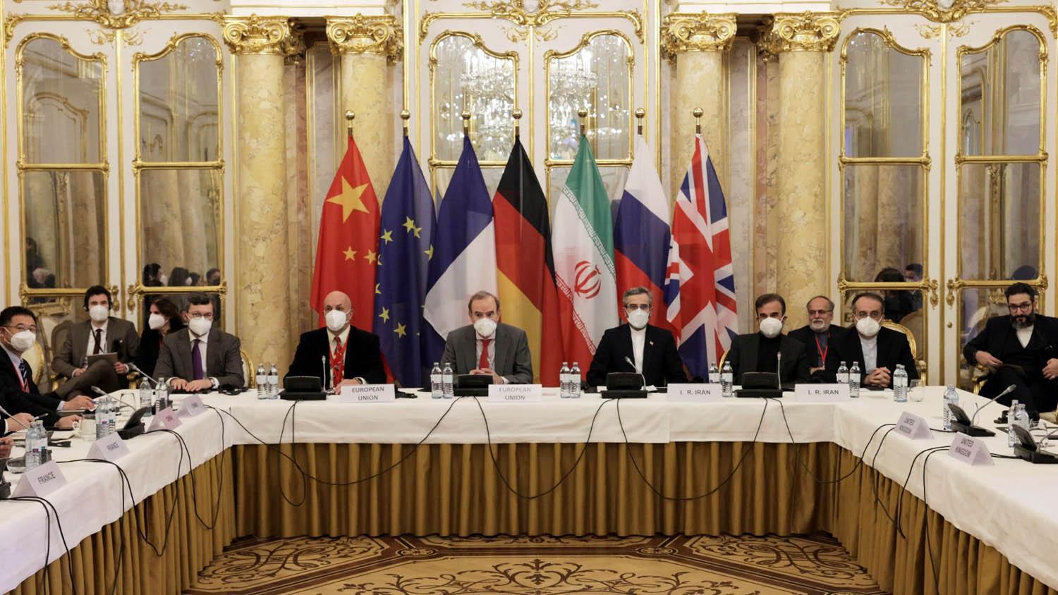 ايران تسعى لرمي الكرة في ملعب القوى الغربية