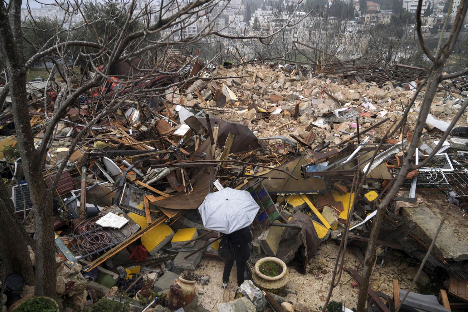 بقايا منزل فلسطيني هدمته إسرائيل في حي الشيخ جراح في القدس