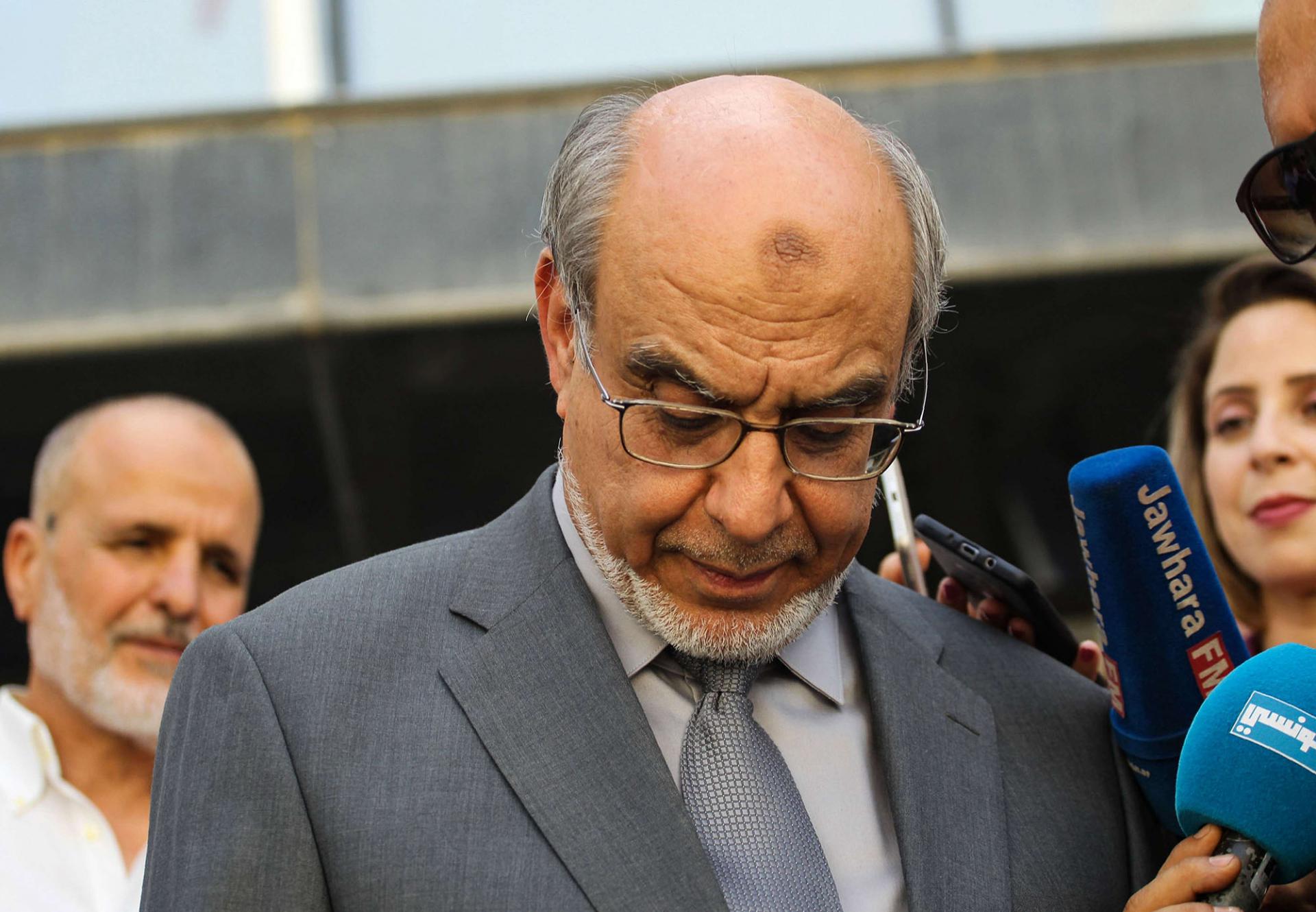 الجبالي نفذ اضرابا عن الطعام ونقل الى المستشفى