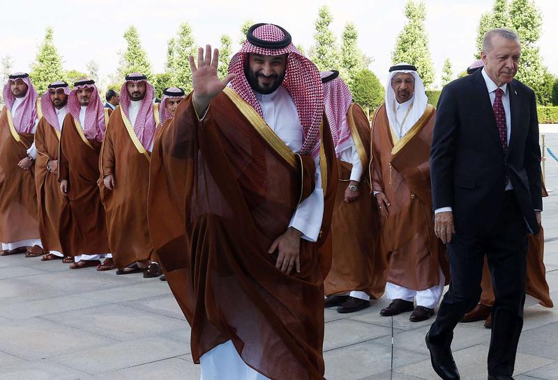 الرئيس التركي في استقبال ولي العهد السعودي في أنقرة 