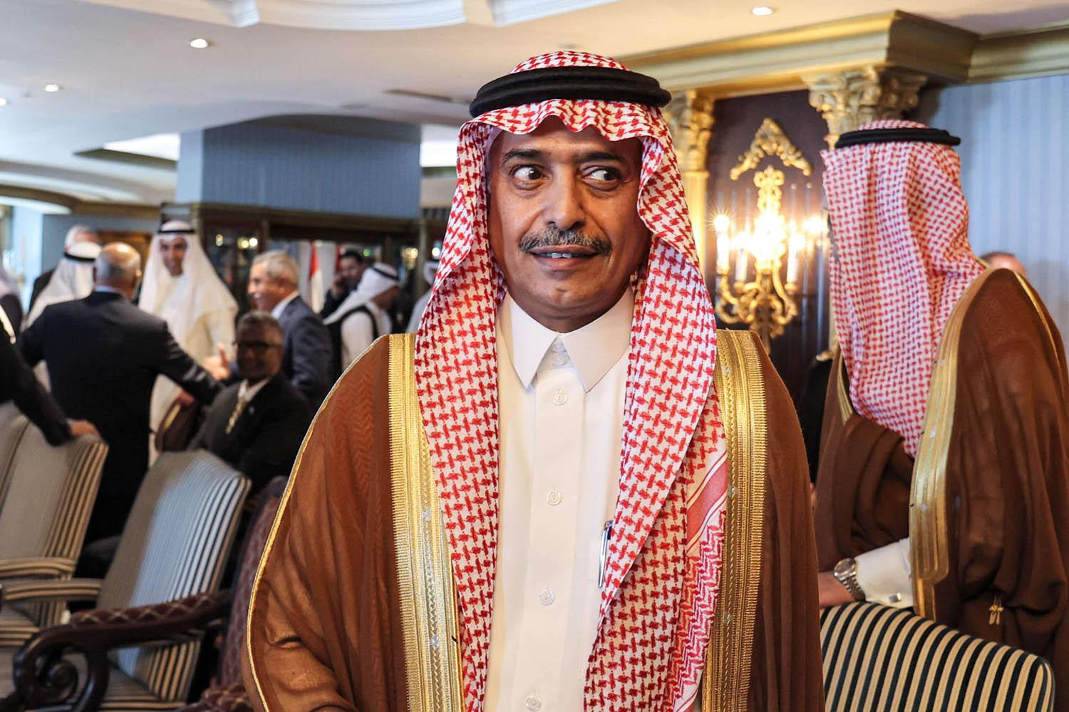 ممثل السعودية الدائم في الجامعة العربية عبدالرحمن بن سعيد الجمعة اثناء حضوره اللقاء التشاوري للجامعة في بيروت