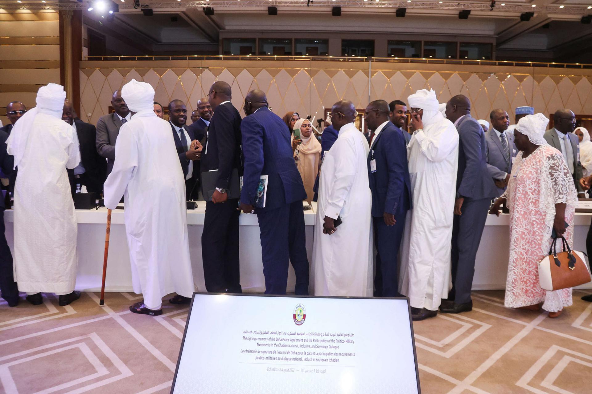 شهور من المفاوضات دون لقاء مباشر بين ممثلي الحكومة والمتمردين