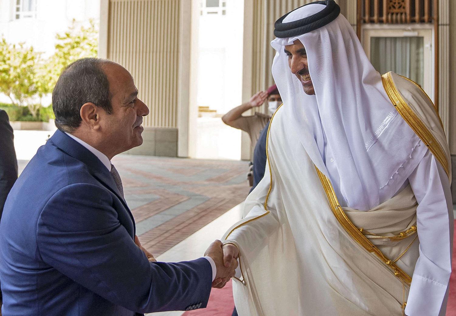 الرئيس المصري يبحث عن التضامن العربي في قطر