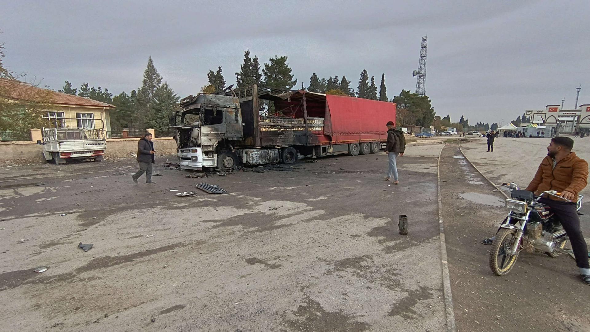 خمسة صواريخ أصابت مدرسة ومنزلين وشاحنة في منطقة قرقميش الحدودية