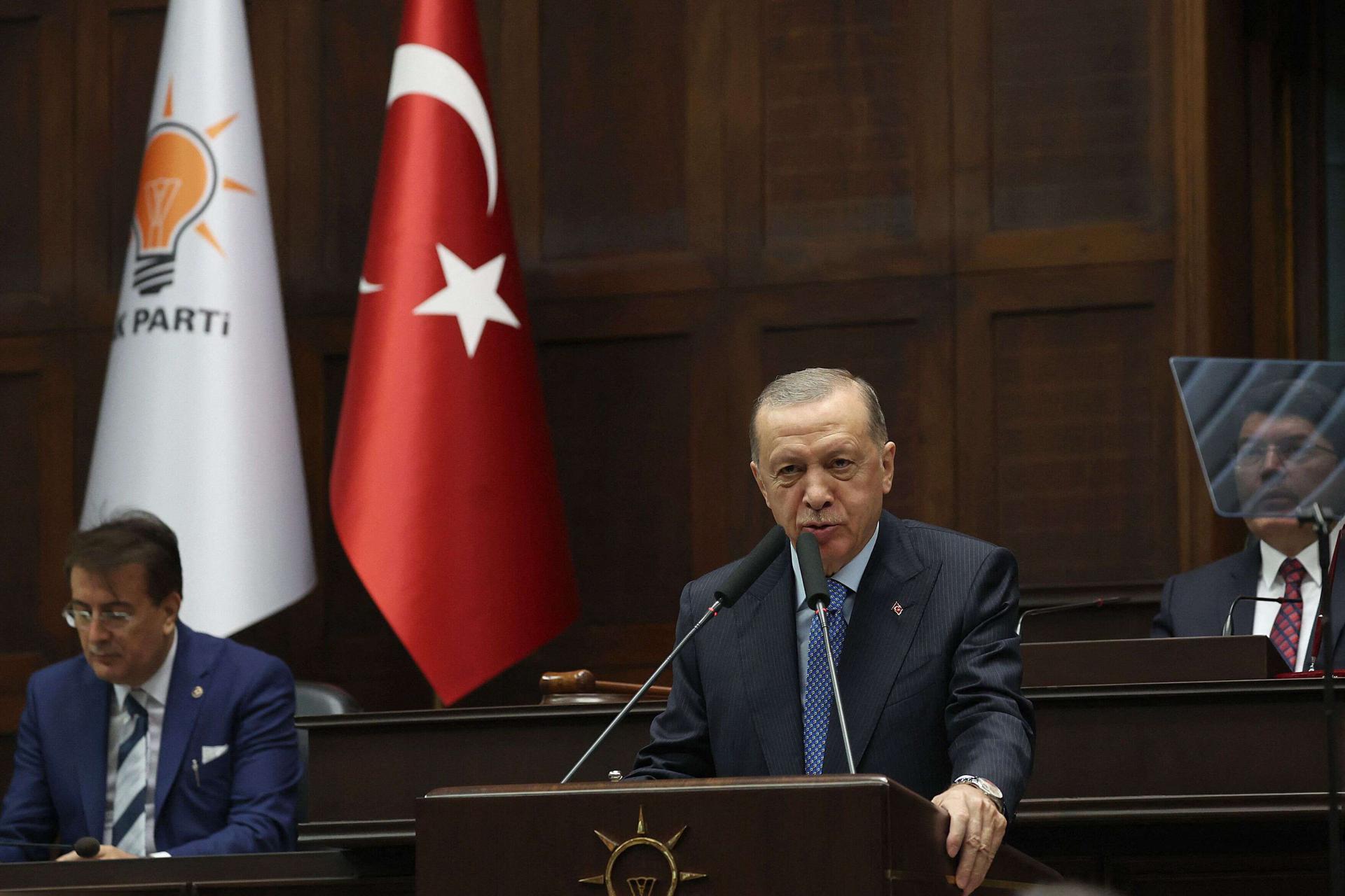 أردوغان يخوض انتخابات 2023 برصيد كبير من النكسات المالية والسياسية