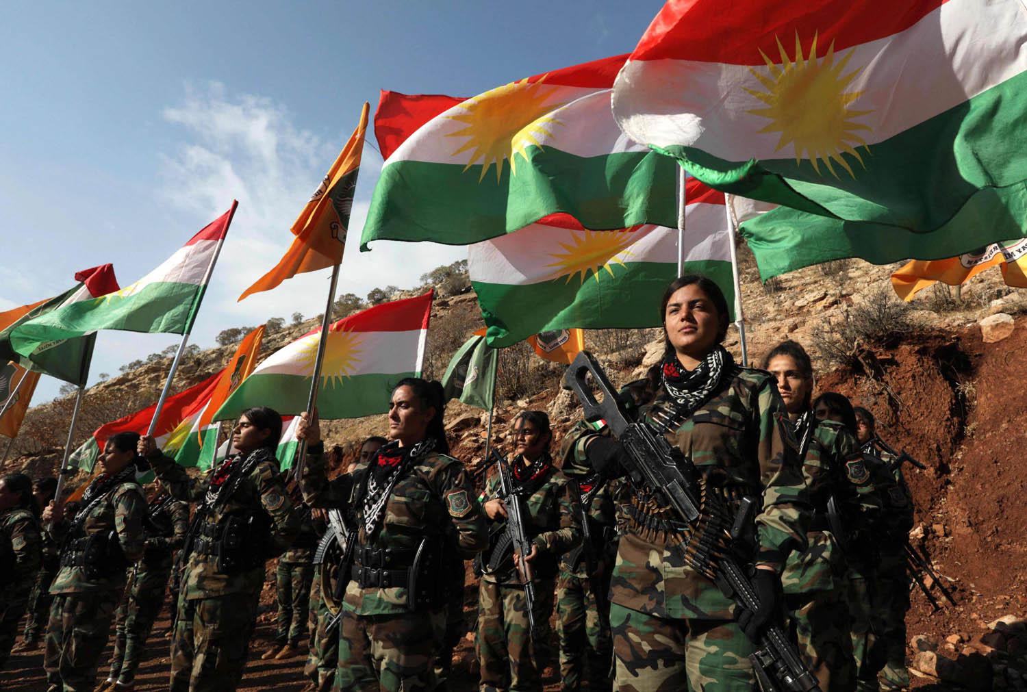 مقاتلات من الحزب الديمقراطي الكردستاني - إيران