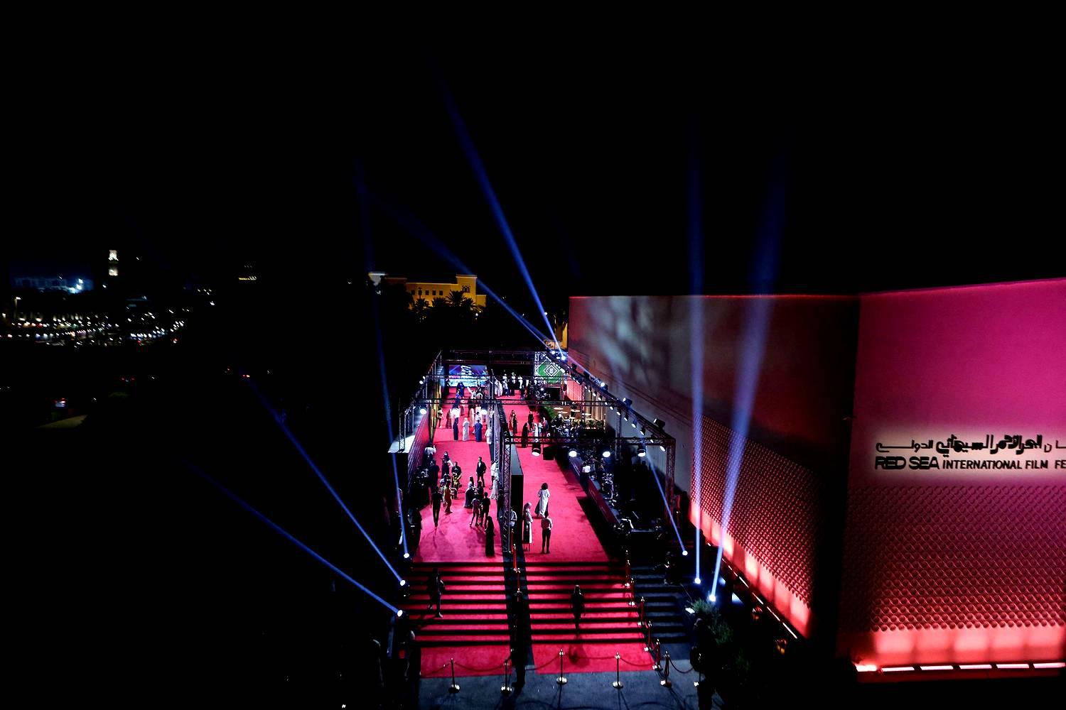 تسليط الأضوء على مواهب سعودية وعربية وأفريقية