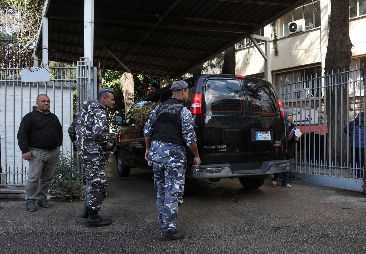 حضر المحققون الأوروبيون الى قصر العدل في بيروت وتغيب رياض سلامة