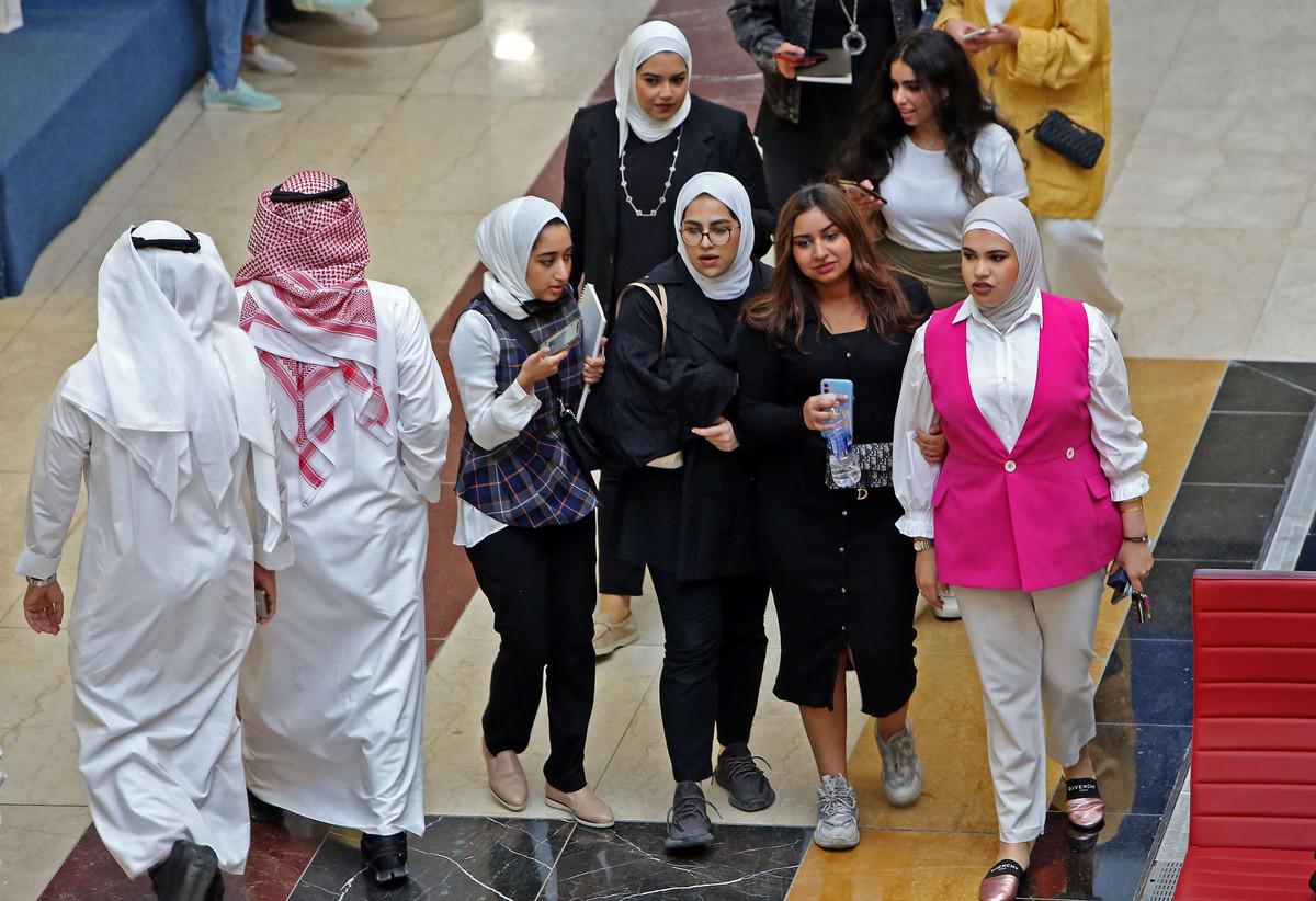 الجامعة الكويتية في قلب المعركة السياسية