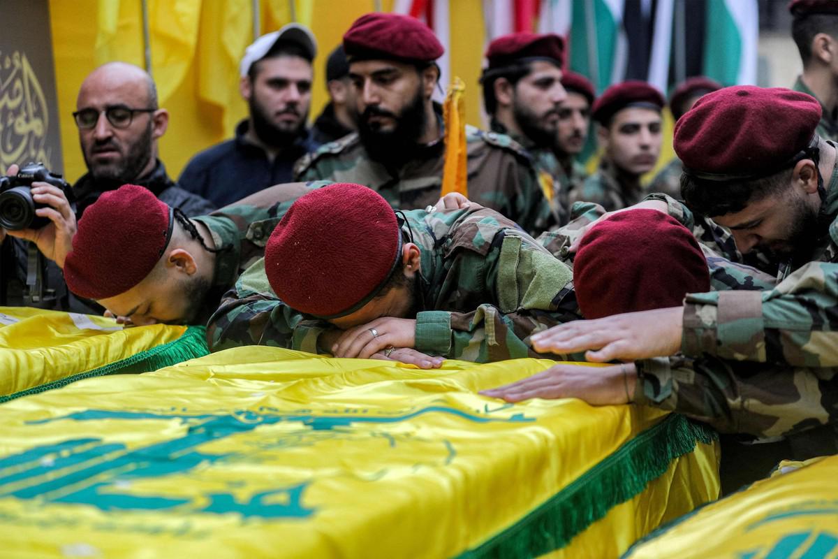 حصيلة قتلى حزب الله في ارتفاع مستمر رغم محدودية الاشتباكات 