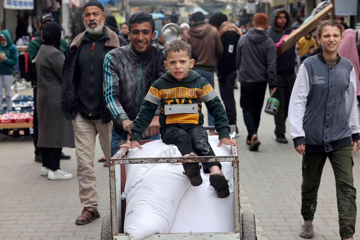 تهجير مستمر لسكان غزة