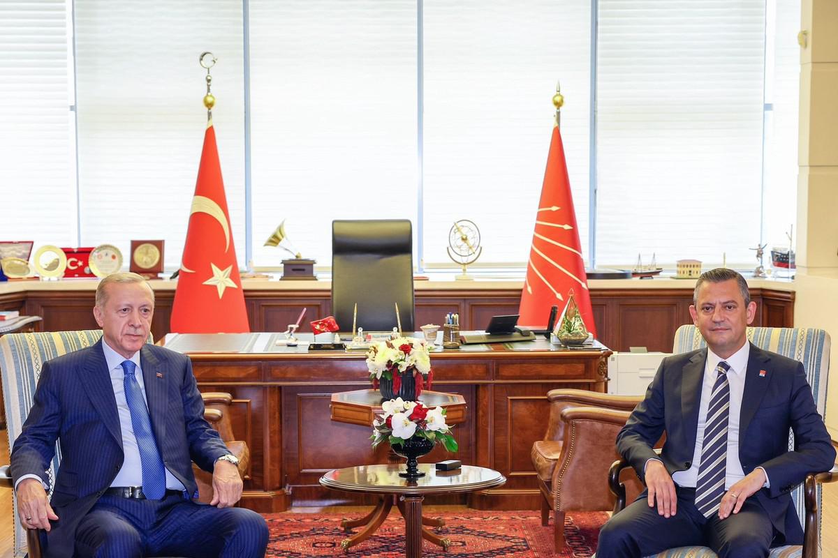 أردوغان يبدي مؤشرات لين في السياسة
