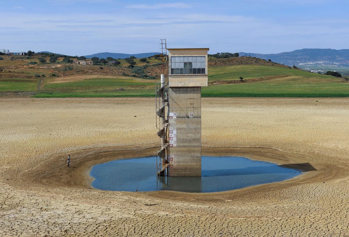  تقلص مخزون عدد من السدود الى مستويات خطيرة