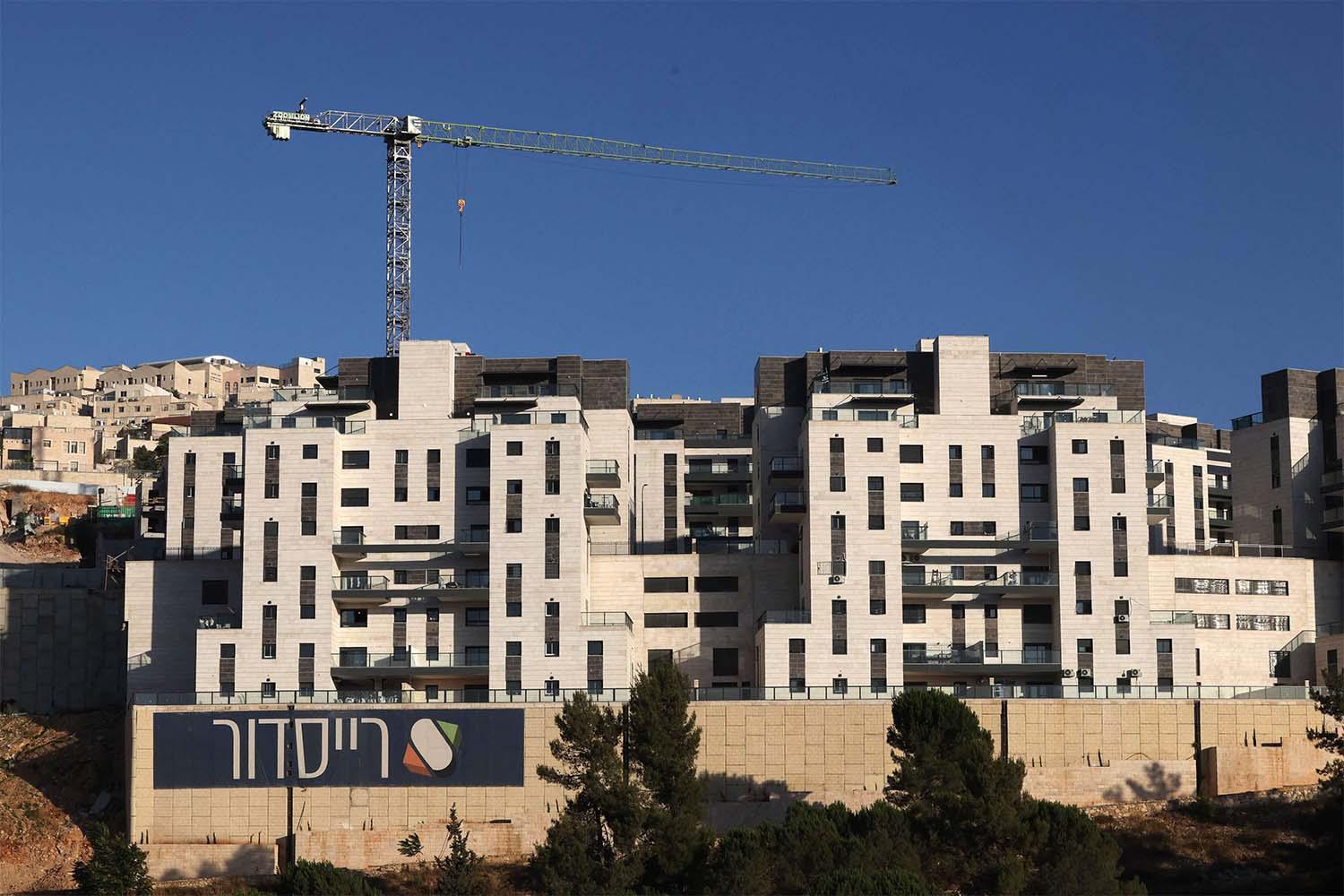 More illegal settlements