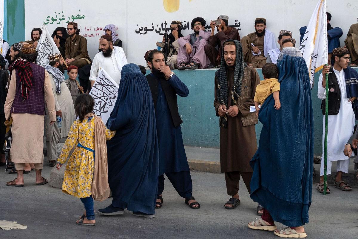 من يخالف التعليمات الجديدة يواجه بالنصح والتحذير ثم السجن اذا لم يلتزم بها