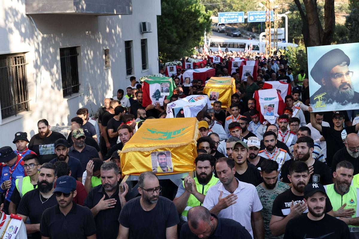 حزب الله يدفن قياداته واحدا تلو الآخر 