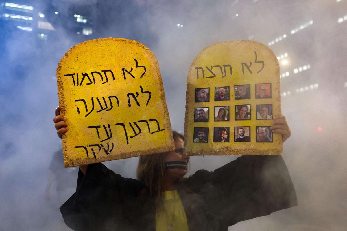 ضغوط عائلات الرهائن تفرض على اسرائيل بعض المرونة