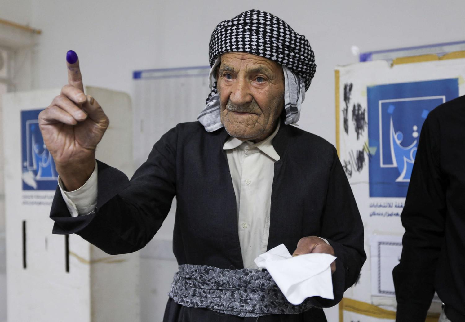 الوضع الاقتصادي الصعب يلقي بضلاله على الاقتراع