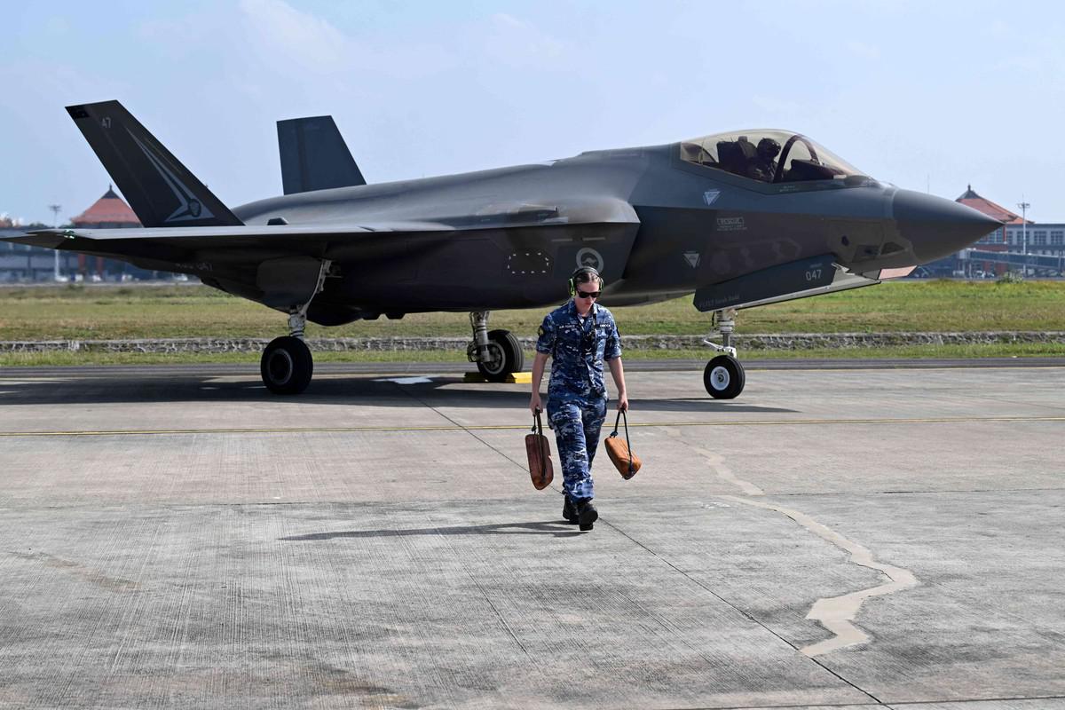 منظمات حقوقية تضغط من أجل منع تصدير المقاتلات الفتّاكة إلى إسرائيل 