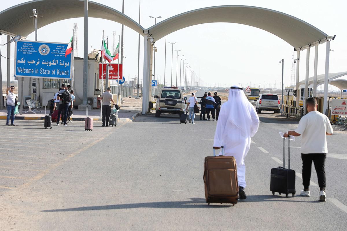 القانون ينظم شؤون الأجانب من لحظة دخولهم إلى البلاد حتى خروجهم منها