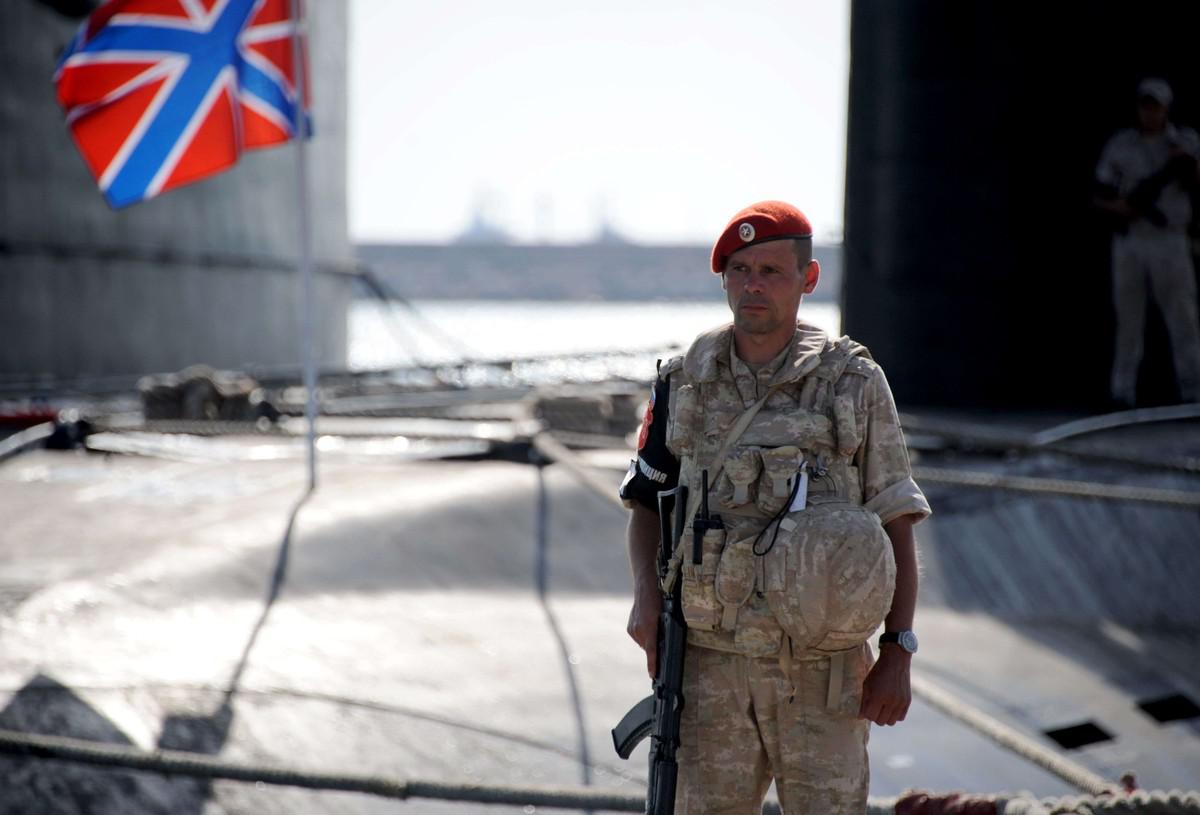 الإطاحة بالأسد تربك النفوذ الروسي 