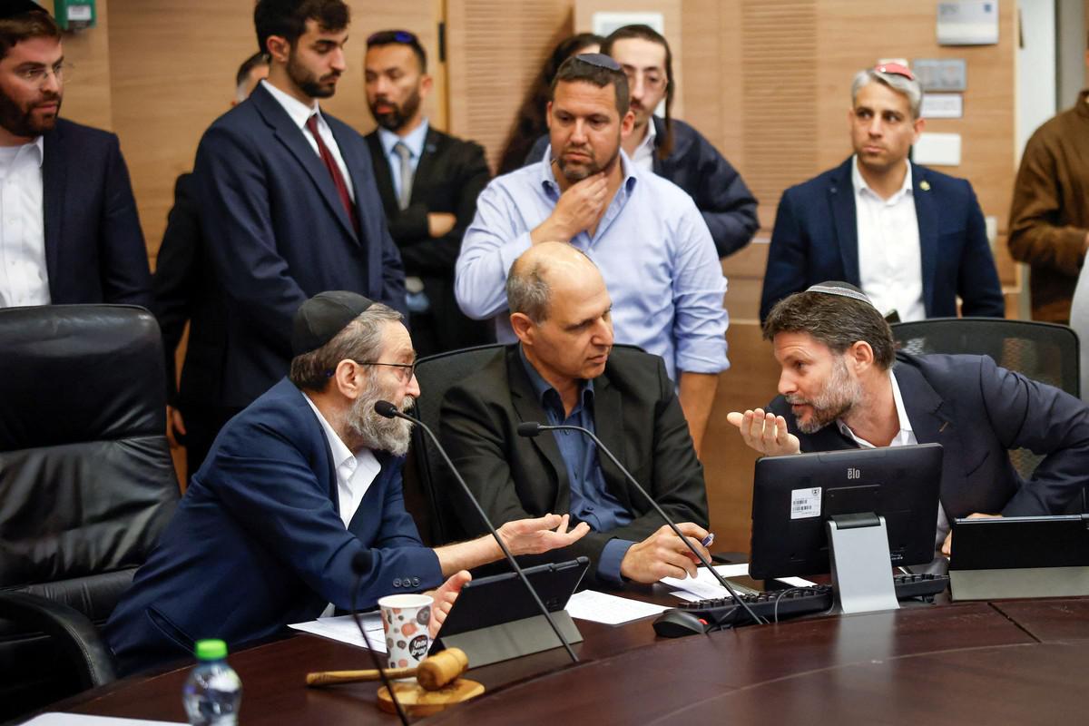مباحثات الهدنة في غزة تعمق الانقسام داخل حكومة نتنياهو 