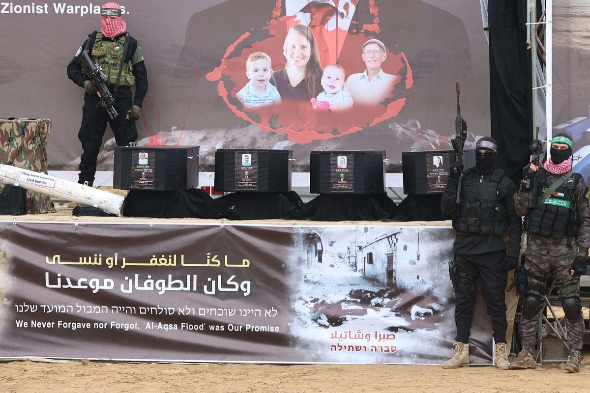 حماس تطرح تسليم الرهائن دفعة واحدة في المرحلة الثانية من الهدنة