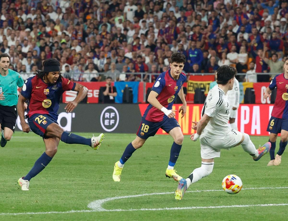 ريال وبرشلونة